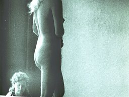 032